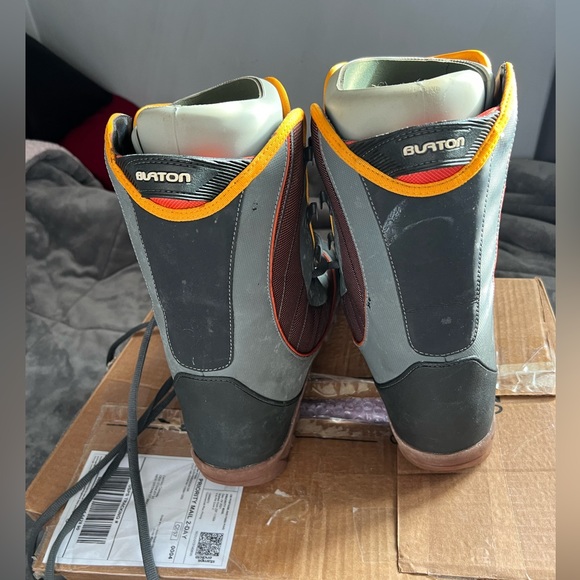 Burton Snowboard Boots - Picture 10 of 10